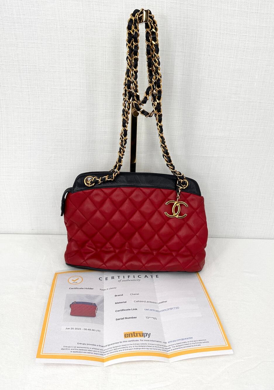 Vintage Chanel Bicolor Red Navy Quilted Lambskin Shoulder Bag Gold CC Charm